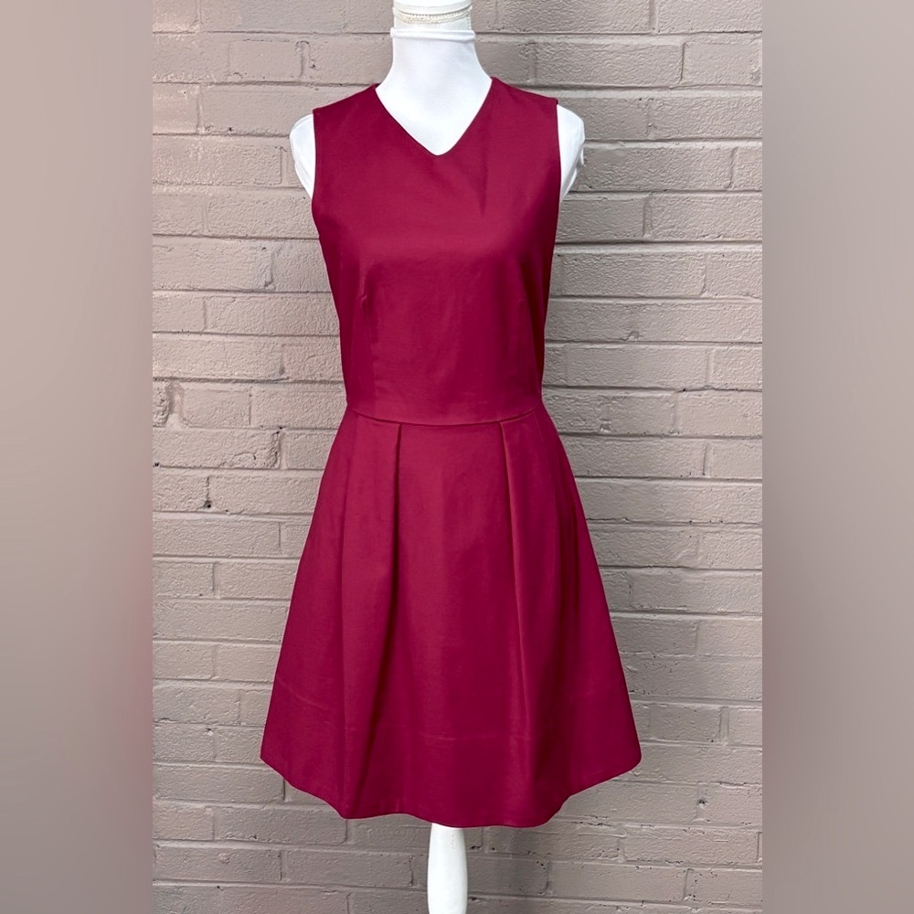 GAP Burgundy sleeveless dress. 4 Tall